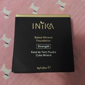 Inika bakes mineeal foundation